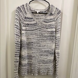 Women's Marled V-Neck Sweater - Gray and White
